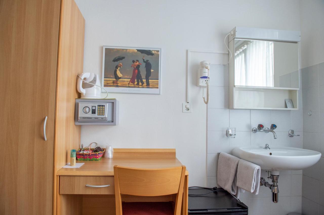 Garni Moderno Hotell Bellinzona Eksteriør bilde