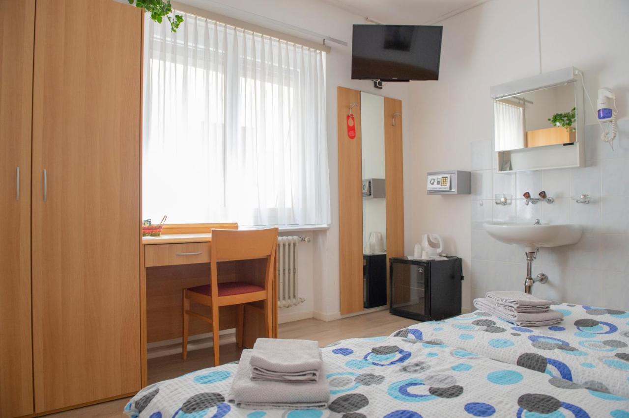 Garni Moderno Hotell Bellinzona Eksteriør bilde